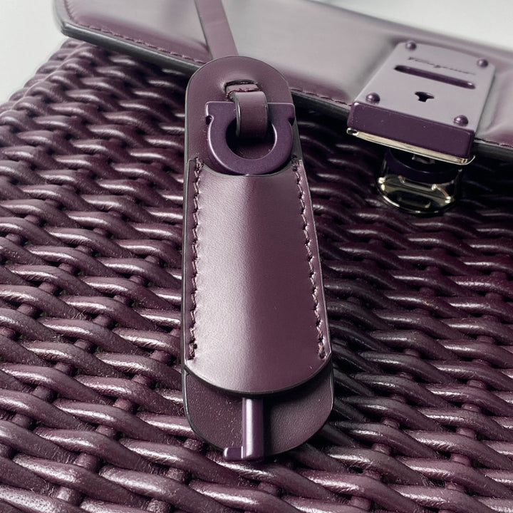 フェラガモ FERRAGAMO レディース 編み込み ガンチーニ 2way ショルダーバッグ ハンドバッグ GG-211063 斜めがけ クロスボディ