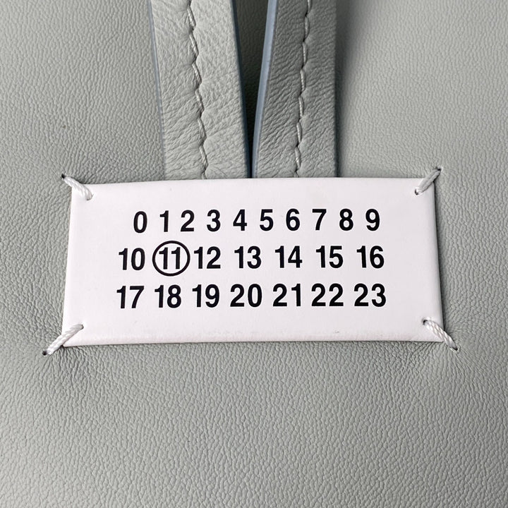 メゾンマルジェラ Maison Margiela レディース ロールトップ レザー クラッチバッグ SB2WD0082