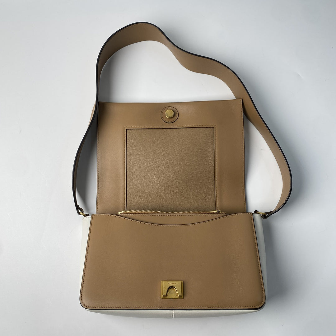 美品 セリーヌ CELINE レディース フレーム レザー ショルダーバッグ