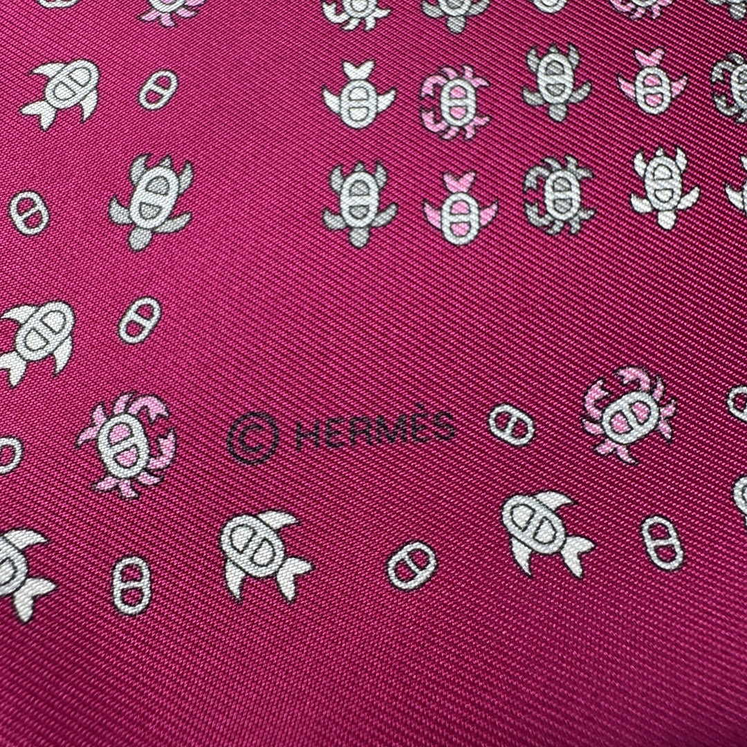 新品 エルメス HERMES ポケットチーフ 《マイヨン・ナジャー》 フィリップ・ムケ レディース