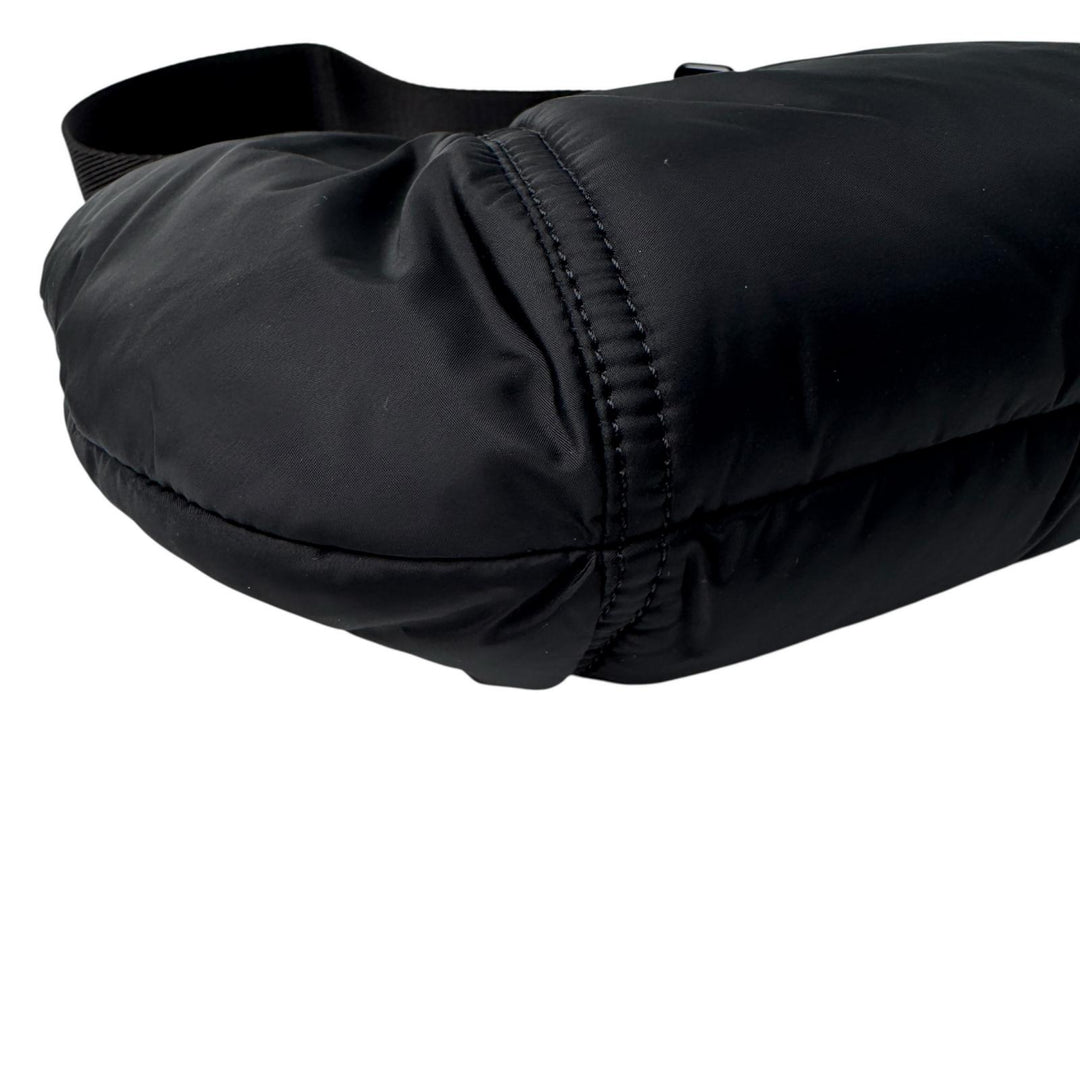 美品 モンクレール MONCLER スプレッドホーボー スモール ショルダーバック レディース