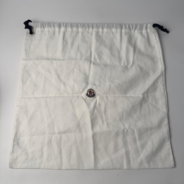 美品 モンクレール MONCLER スプレッドホーボー スモール ショルダーバック レディース