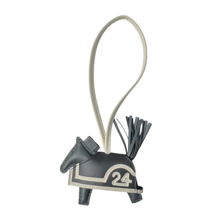 新品 エルメス HERMES ロベオ24 PM G刻印 バッグチャーム レディース