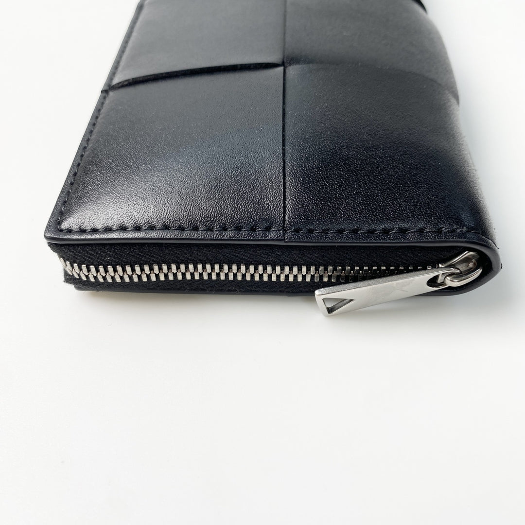 美品 ボッテガヴェネタ BOTTEGA VENETA レディース カセット マキシ 長財布 ラウンドジップ