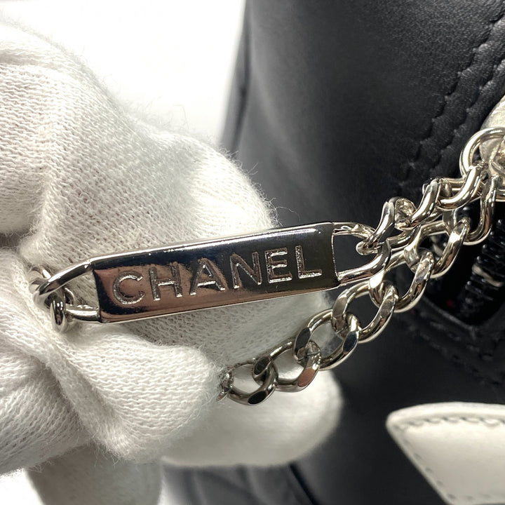 美品 シャネル CHANEL レディース カンボン ボーリングバッグ ココマーク ラムスキン 11番台　Gカード 箱付き