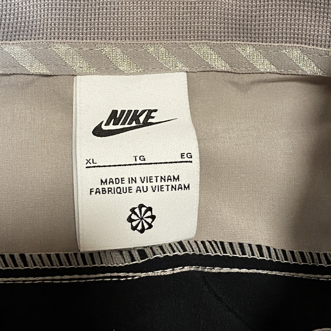 新品 タグ付き ナイキ メンズ NIKE HV0733-009 XL