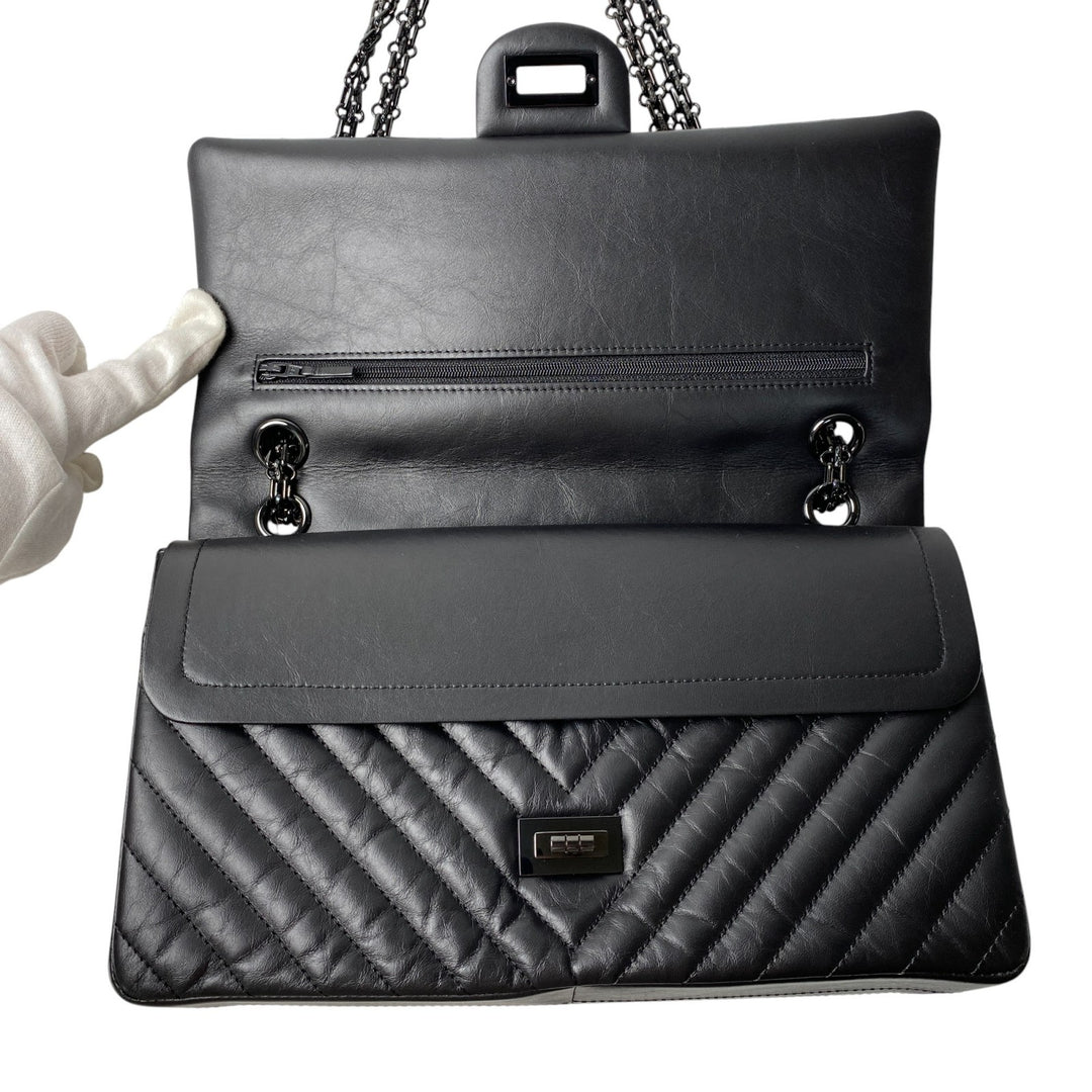 美品 シャネル CHANEL レディース ソーブラック シェブロン 2.55 Wフラップ チェーン ショルダーバッグ 斜めがけ クロスボディ