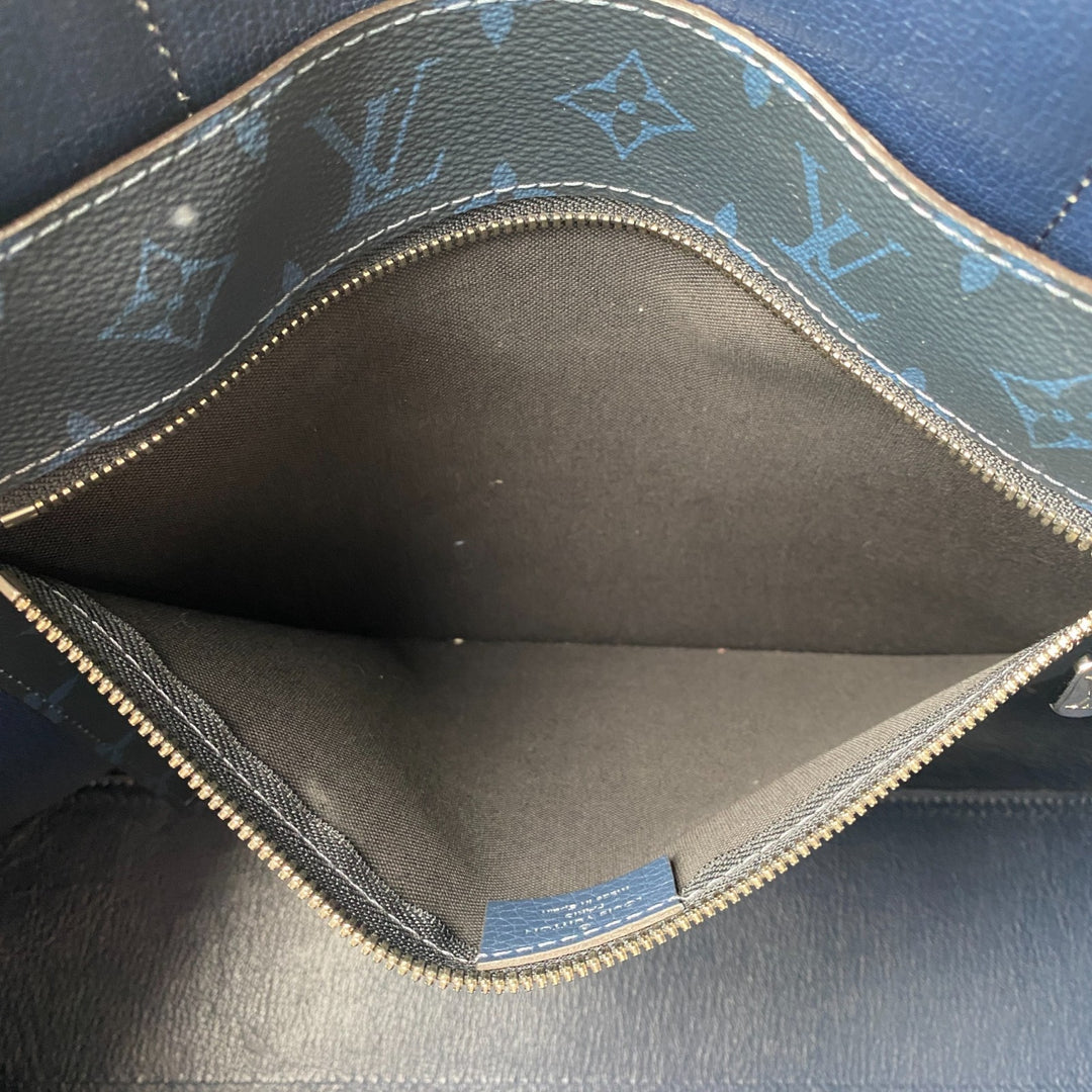 ルイヴィトン LOUISVUITTON メンズ トートバッグ カバ・ヴォワヤージュ NV M53240 UB0280