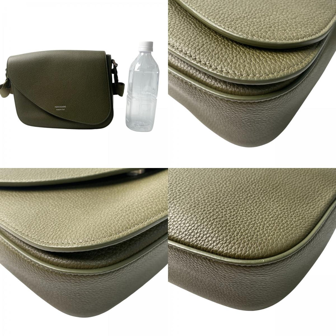 美品 フェラガモ Ferragamo フィアマ Fiamma ショルダーバッグ 斜めがけ クロスボディ メンズ