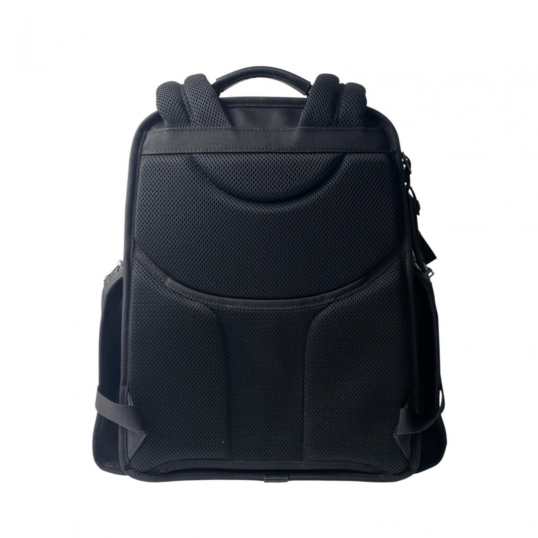 美品 トゥミ TUMI リュック バックパック PC収納 メンズ