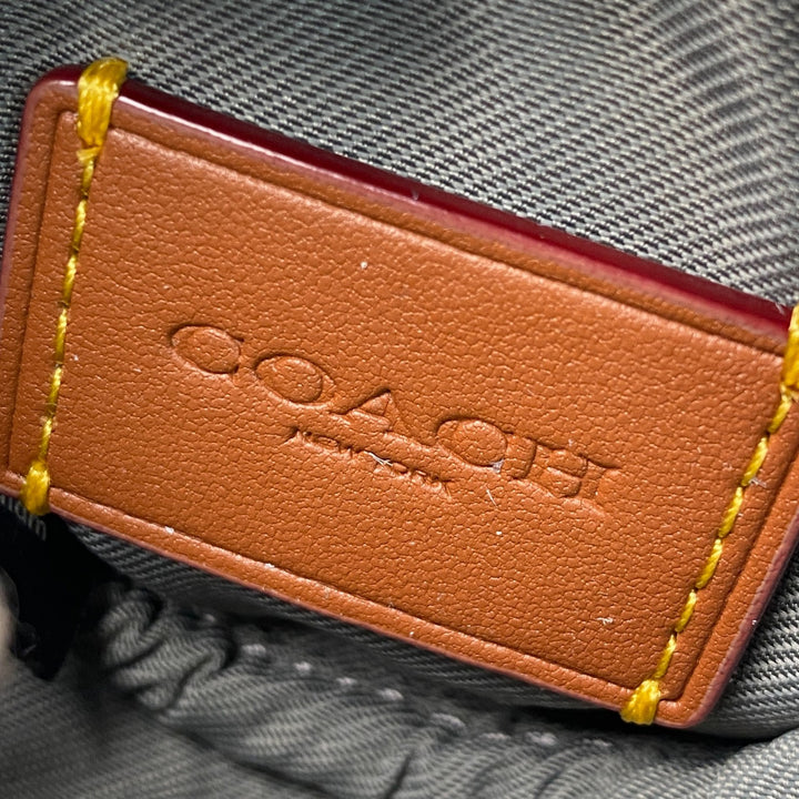 美品 コーチ COACH レディース チャータースリム コーチ グラフィック CW450 斜めがけ クロスボディ