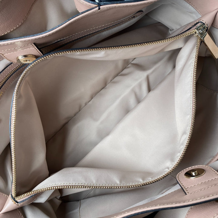 美品 トッズ TOD's レディース ハンドバッグ レザー ブラック 黒 MP33