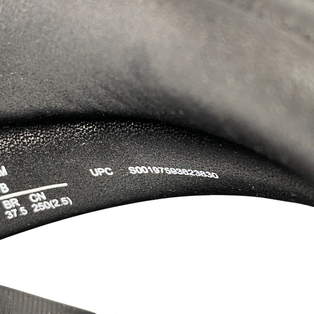 未使用 ナイキ NIKE レディース エアマックス アイラ 25cm FJ5929-003