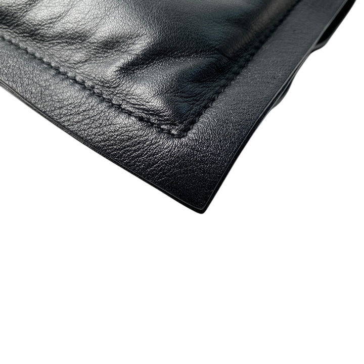 サルヴァトーレフェラガモ Salvatore Ferragamo レディース ショルダーバッグ 斜めがけ クロスボディ 黒