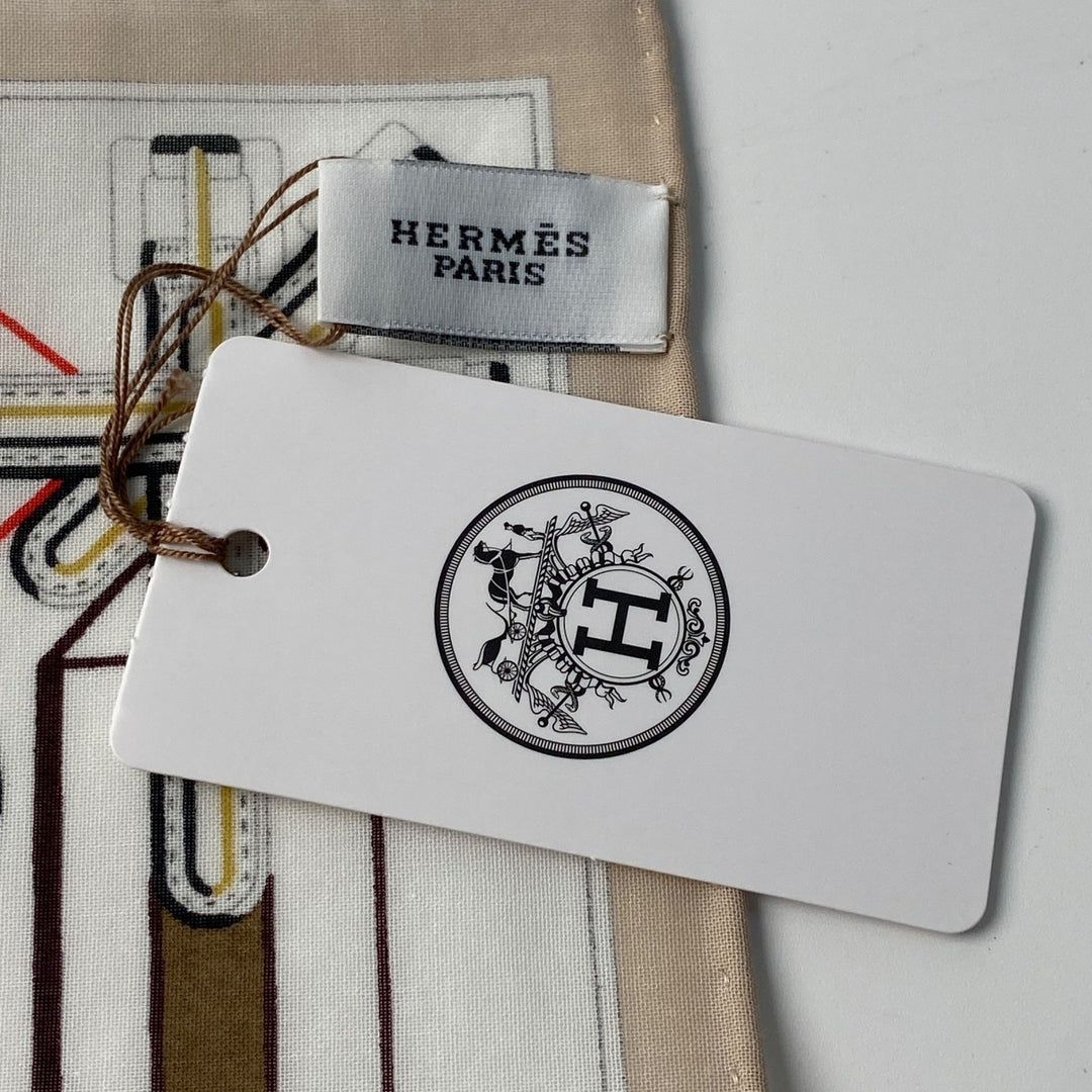 新品 タグ付き エルメス HERMES レディース ハンカチーフ 《サングル・アン・フィネス》