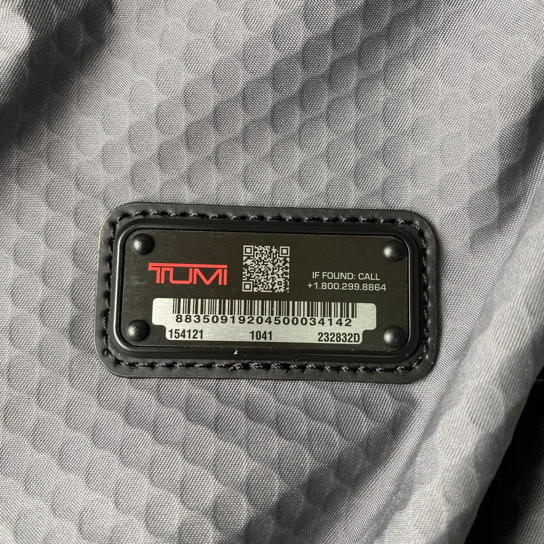 新品同様 トゥミ TUMI メンズ ALPHA BRAVO デトリックバックパック リュック ポーチ付き