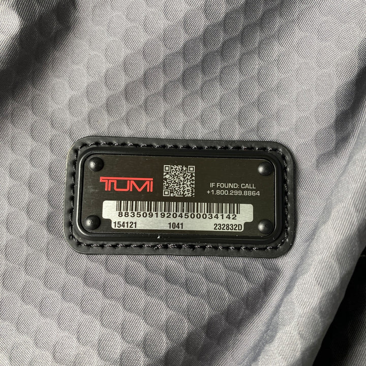 新品同様 トゥミ TUMI メンズ ALPHA BRAVO デトリックバックパック リュック ポーチ付き