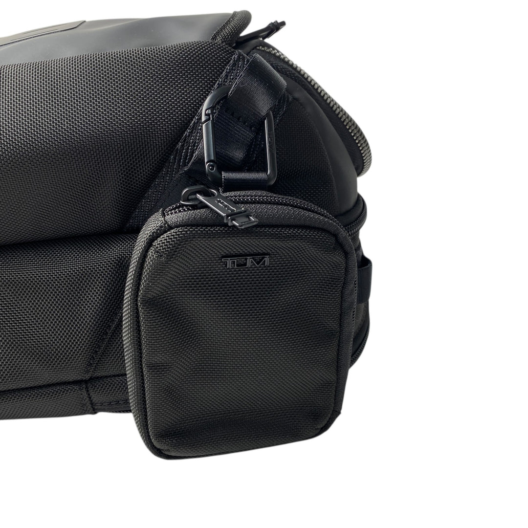 新品同様 トゥミ TUMI メンズ ALPHA BRAVO デトリックバックパック リュック ポーチ付き