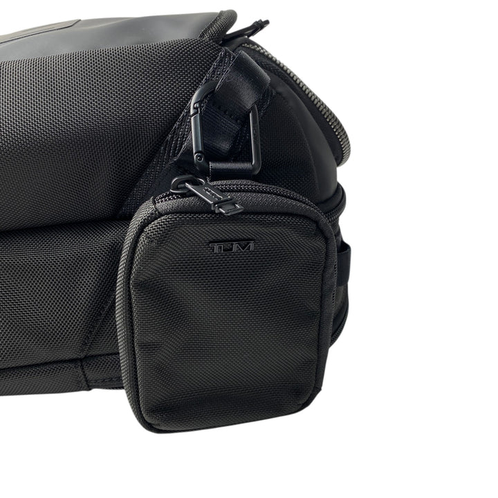 新品同様 トゥミ TUMI メンズ ALPHA BRAVO デトリックバックパック リュック ポーチ付き