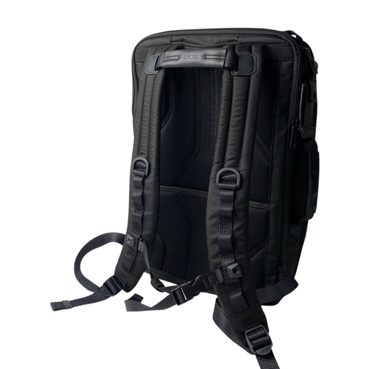 新品同様 トゥミ TUMI メンズ ALPHA BRAVO デトリックバックパック リュック ポーチ付き