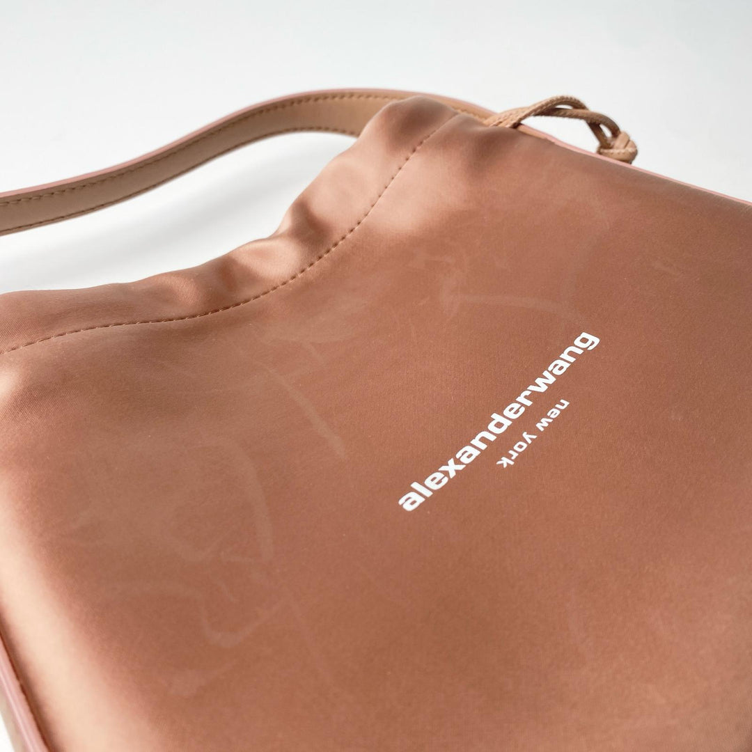 美品 アレキサンダーワン alexanderwamg レディース サテン ワンショルダーバッグ