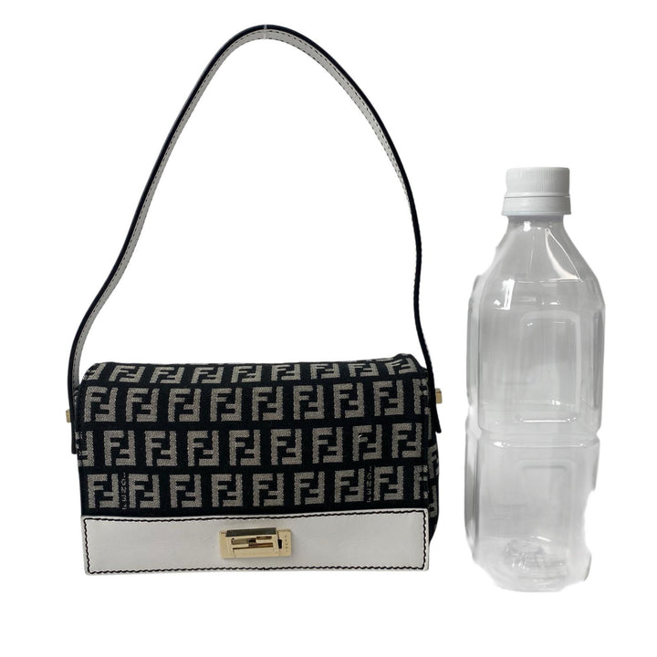 未使用 フェンディ FENDI ズッカ柄 ミニハンドバッグ キャンバス レザー レディース