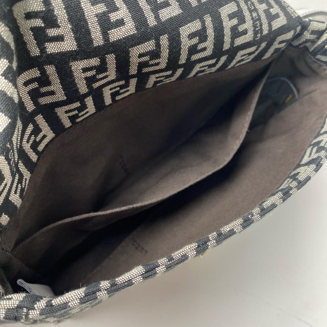 未使用 フェンディ FENDI ズッカ柄 ミニハンドバッグ キャンバス レザー レディース