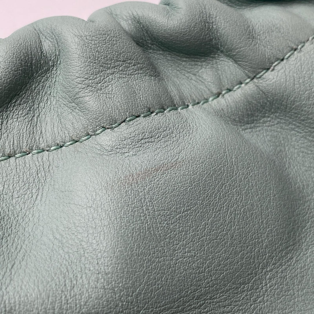 美品 サルヴァトーレフェラガモ Ferragamo レディース ワンショルダー ミニ ハンドバッグ ミントグリーン