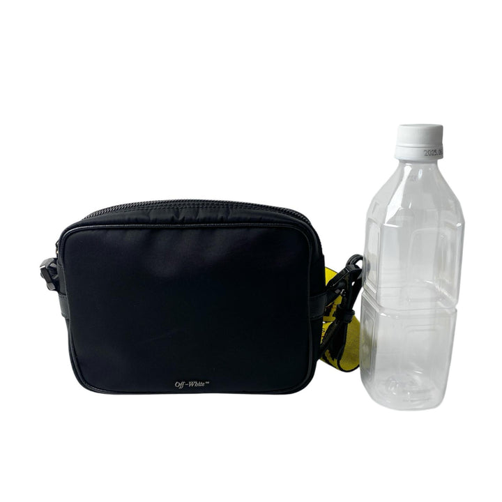 美品 オフホワイト off-white メンズ ショルダーバッグ カメラバッグ 斜めがけ クロスボディ