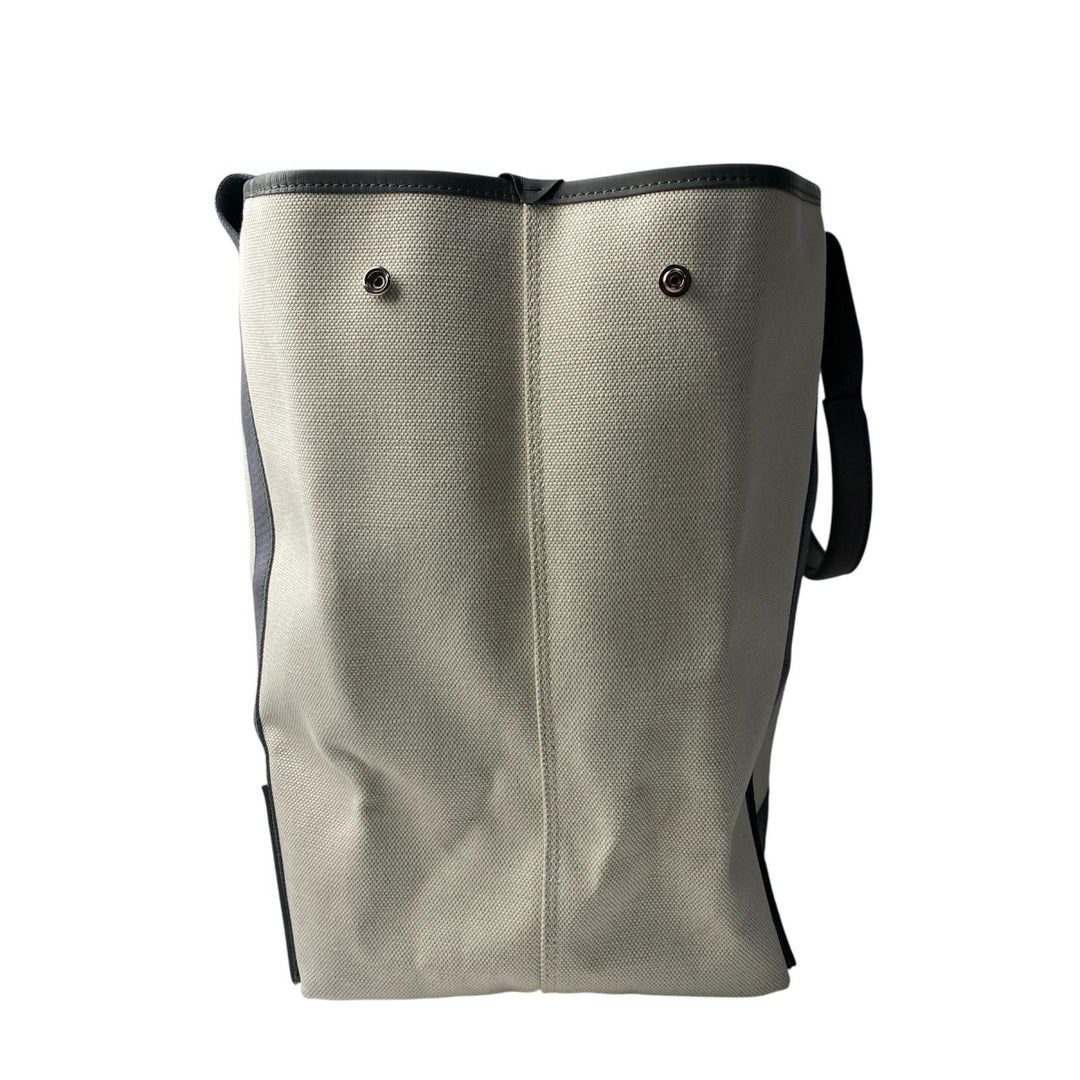 美品 バレンシアガ BALENCIAGA レディース ネイビーカバス M トートバッグ 339936.9285.V.002123