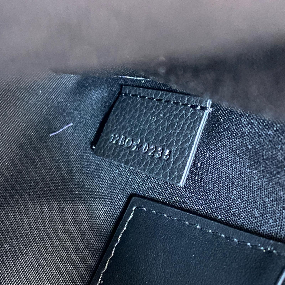 未使用 ディオール DIOR オブリーク トロッター トライアングル A5 クラッチバッグ メンズ