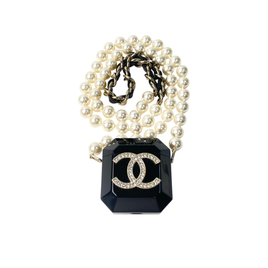 未使用 シャネル CHANEL レディース フェイクパール AirPodsケース ショルダー B21 AB6425