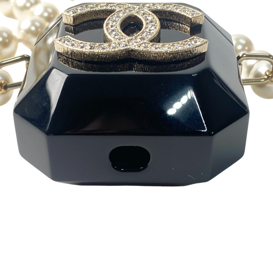 未使用 シャネル CHANEL レディース フェイクパール AirPodsケース ショルダー B21 AB6425