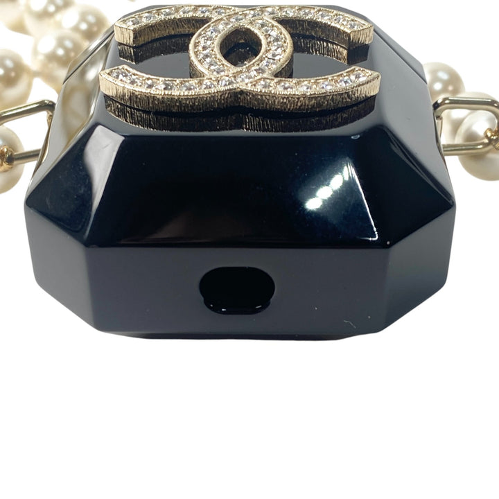 未使用 シャネル CHANEL レディース フェイクパール AirPodsケース ショルダー B21 AB6425