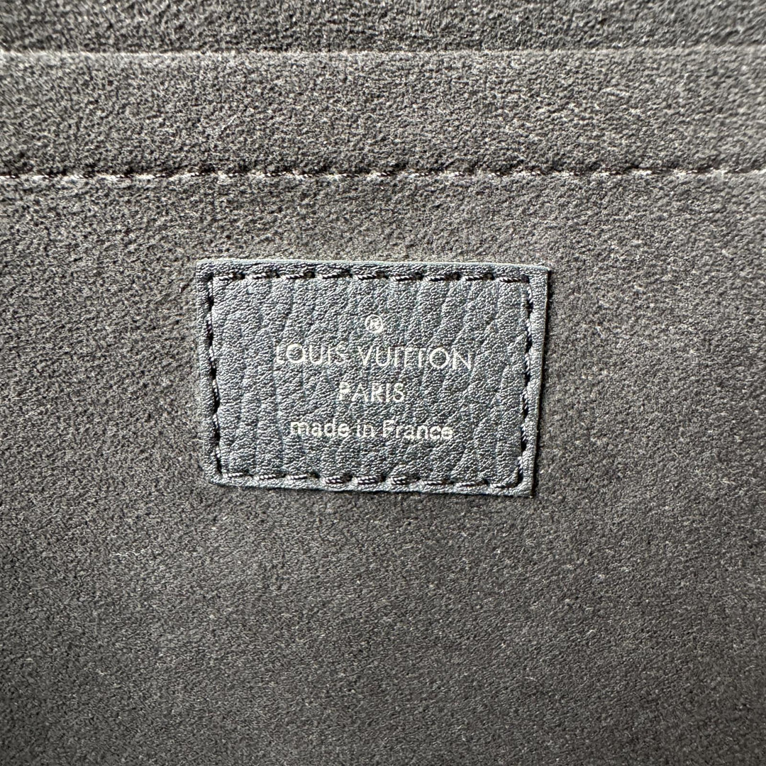 ルイ ヴィトン LOUIS VUITTON クラッチバッグ トリヨンレザー ポシェット・ジュール M67768 TY3250 メンズ
