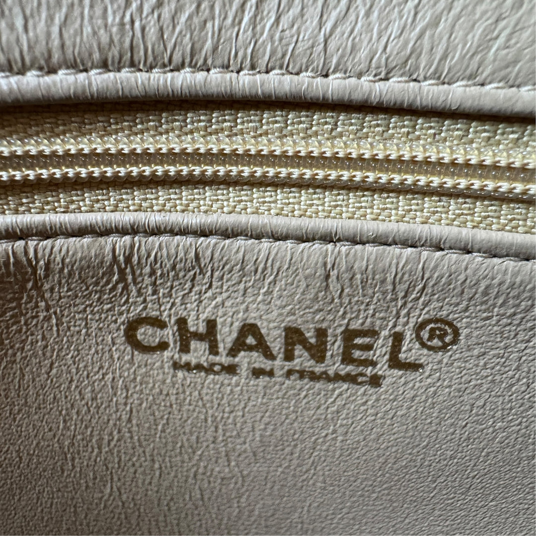 美品 シャネル CHANEL キャビアスキン マトラッセ 復刻トートバッグ 6番台 レディース