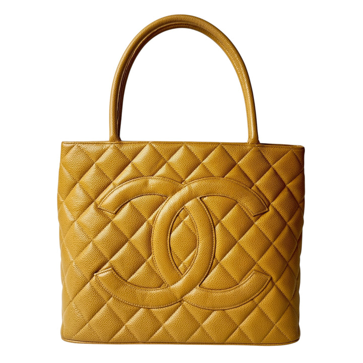 美品 シャネル CHANEL キャビアスキン マトラッセ 復刻トートバッグ 6番台 レディース