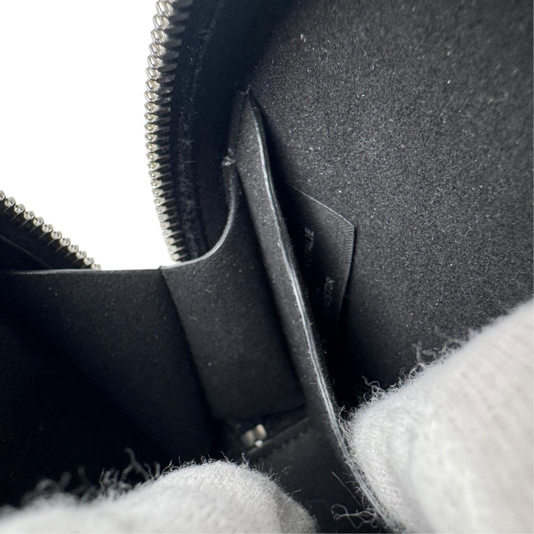 美品 メゾンマルジェラ Maison Margiela マイクロサークルバッグ ミニラウンド ショルダーバッグ SA2VL0016 斜めがけ クロスボディ レディース
