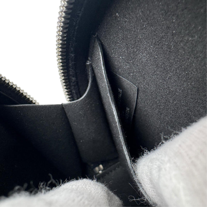 美品 メゾンマルジェラ Maison Margiela マイクロサークルバッグ ミニラウンド ショルダーバッグ SA2VL0016 斜めがけ クロスボディ レディース