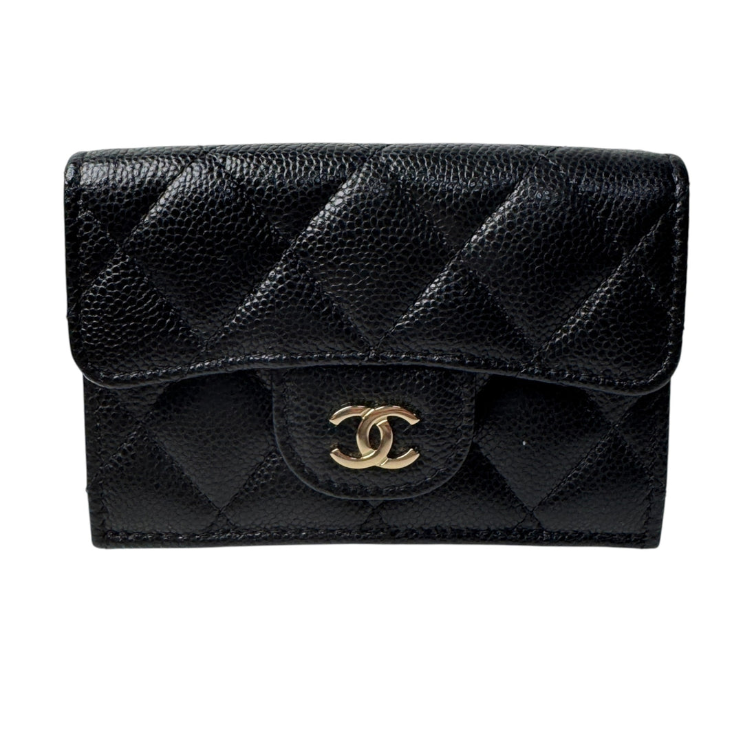 美品 シャネル CHANEL マトラッセ キャビアスキン 三つ折り財布 ランダム レディース