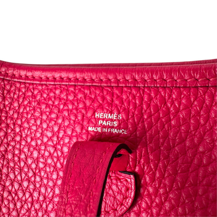 新品同様 エルメス HERMES エヴリン TPM アマゾン フランボワーズ フリッパーポール ショルダーバッグ 斜めがけ クロスボディ Z刻印 レディース