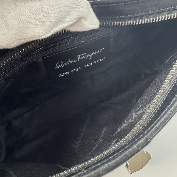 フェラガモ Salvatore Ferragamo ハンドバッグ ワンショルダー ブラック レディース