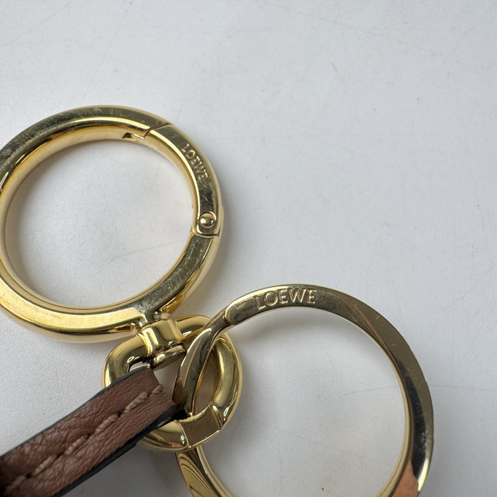 ロエベ LOEWE アナグラム チャーム キーホルダー レディース