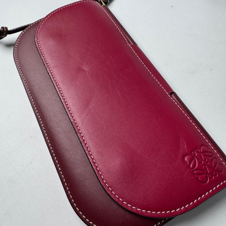 ロエベ LOEWE ゲートポシェット ショルダーバッグ ウォレット ボルドー レザー 斜めがけ クロスボディ レディース