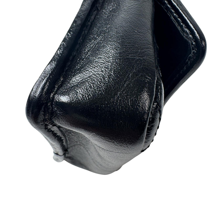 新品同様 サンローラン SAINT LAURENT PARIS ニキ AirPods イヤホンケース チェーンショルダー レディース