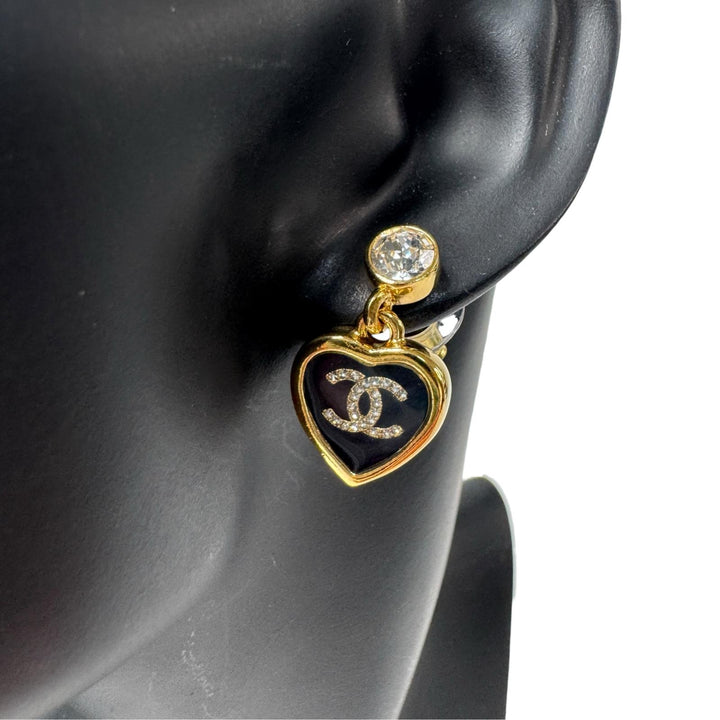 新品同様 シャネル CHANEL ピアス ココマーク ハート 黒 金 25年製 レディース