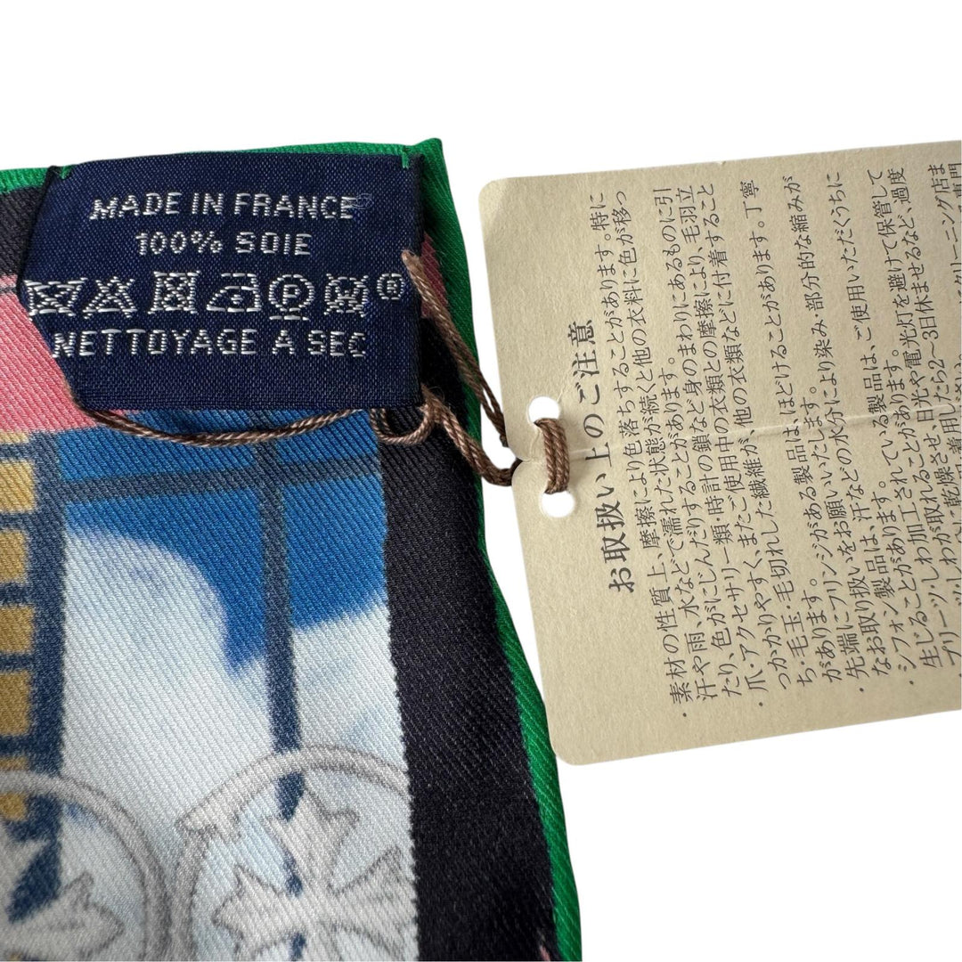 エルメス HERMES カレ70 シルクスカーフ ニューエルメスレコード 馬 犬 レディース