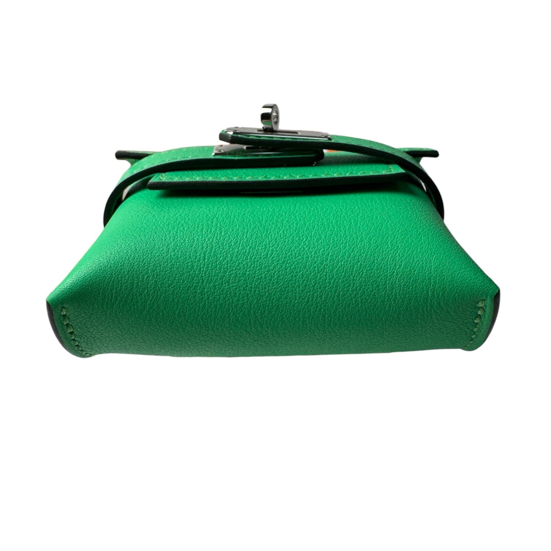 新品 エルメス HERMES ケリー フェスティバル ヴェールコミック バッグチャーム K刻印 レディース