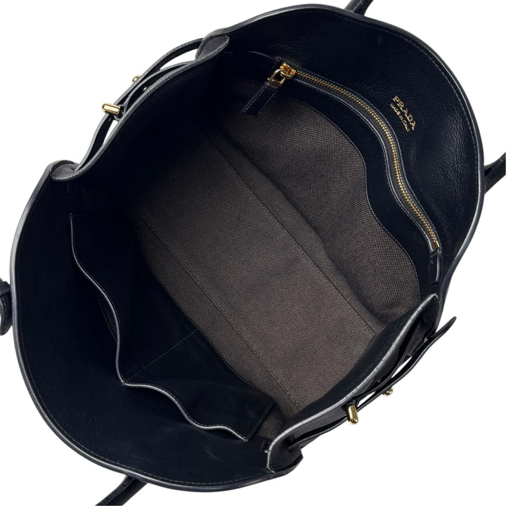 プラダ PRADA ミディアム ソフトグレイン レザー トートバッグ 1BG537 肩がけ レディース