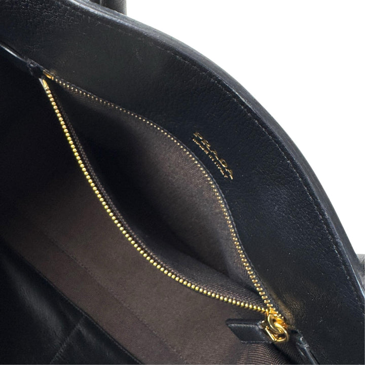 プラダ PRADA ミディアム ソフトグレイン レザー トートバッグ 1BG537 肩がけ レディース